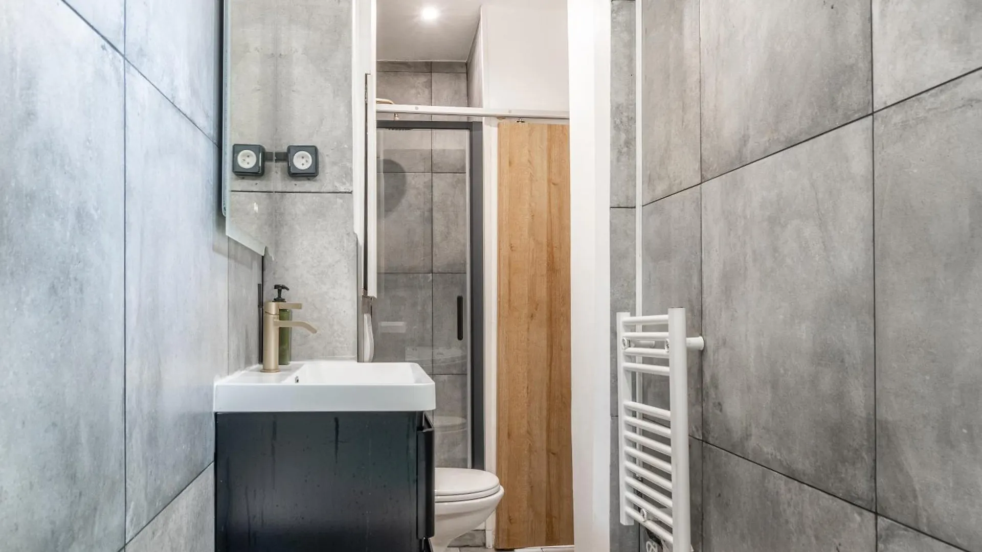 Lavie Maison Eiffel Ac Hot Tub Paris Apartment