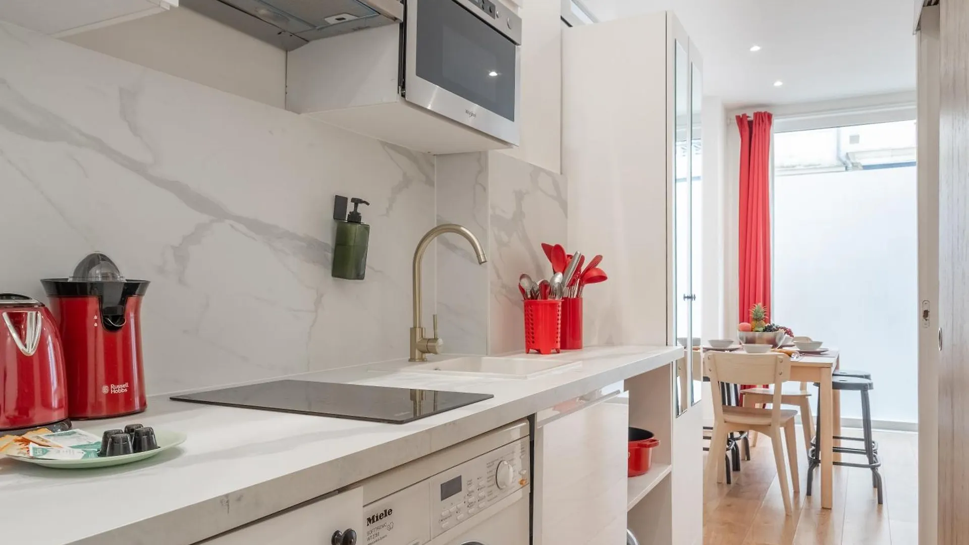 Lavie Maison Eiffel Ac Hot Tub Paris 0*,  France